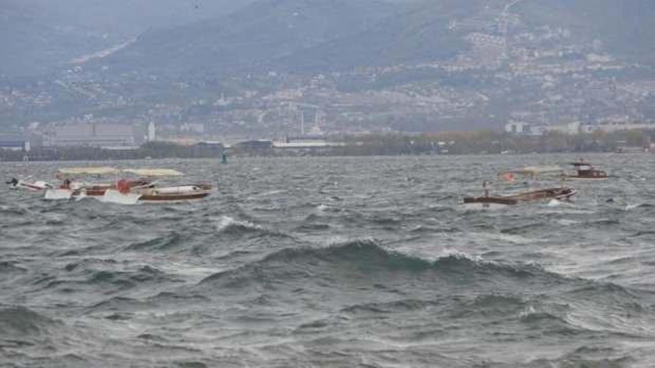 İzmit Körfezi’nde fırtına: 7 balıkçı teknesi battı