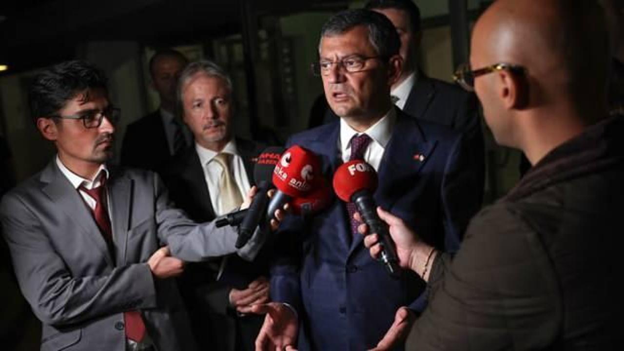 Nedim Şener’den dikkat çeken tespit! Özgür Özel FETÖ izini mi silmeye çalışıyor