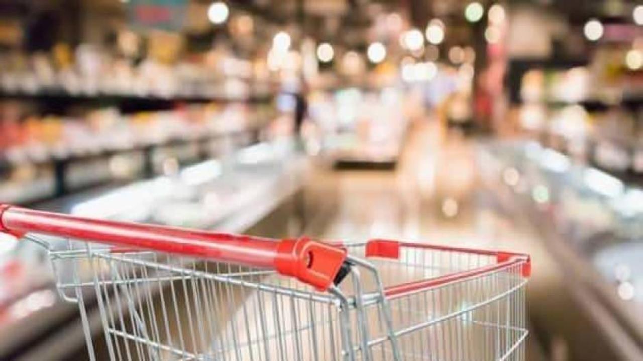 “Pazar günü marketler kapalı kalsın” çağrısına ilk adım atıldı