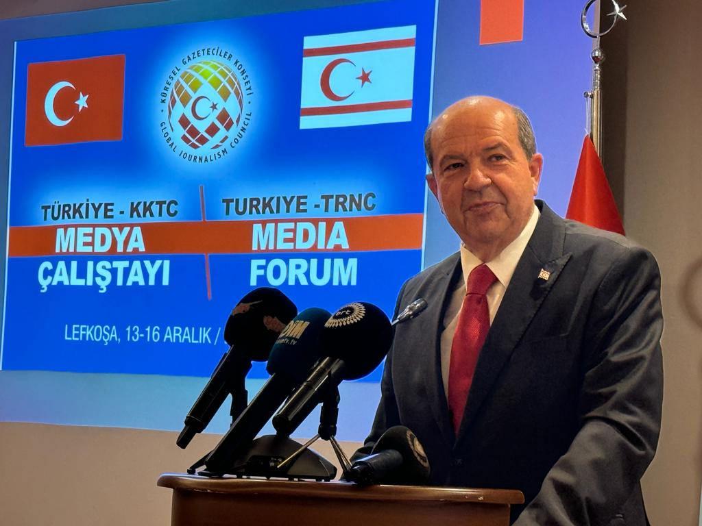 Ersin Tatar, KGK Çalıştayı'nda açıkladı: Kıbrıs'ta yabancıya arazi satışı kısıtlanacak