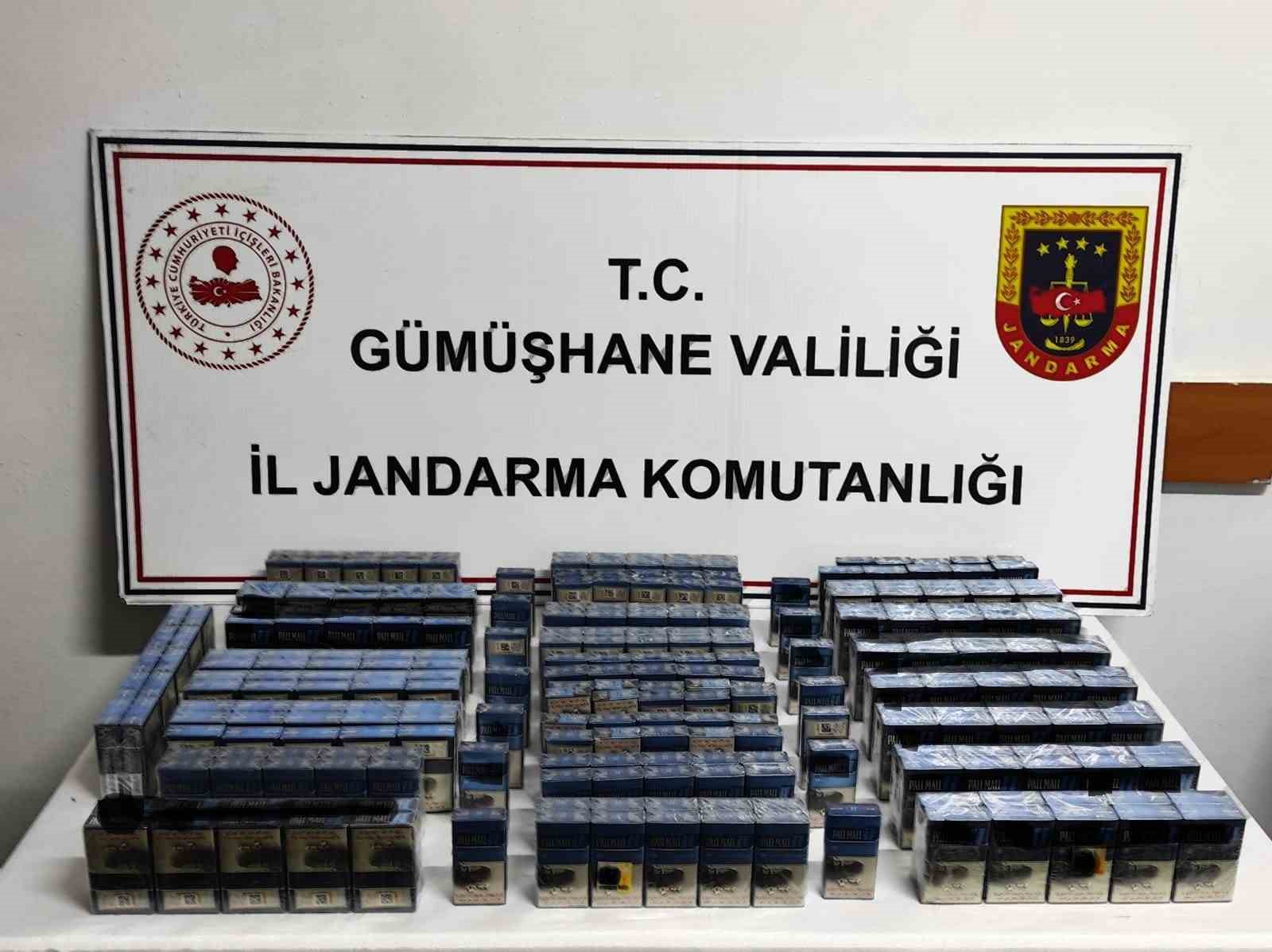 Gümüşhane’de jandarma ekiplerinin yaptığı operasyonda çok sayıda kaçak tütün ürünü ele geçirildi