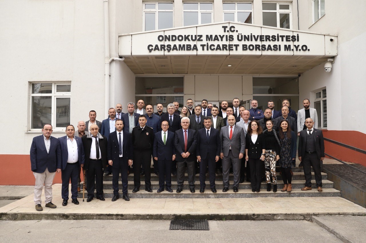 Çarşamba’da ‘çocuklar üşümüyor’