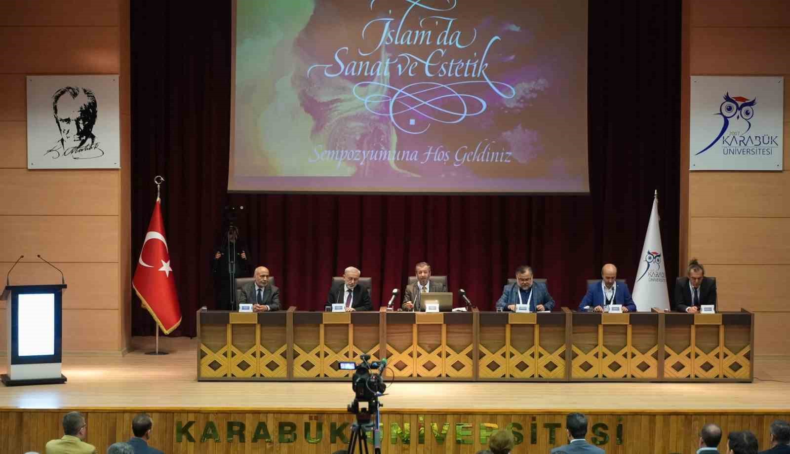 “Uluslararası İslam’da Sanat ve Estetik Sempozyumu” başladı