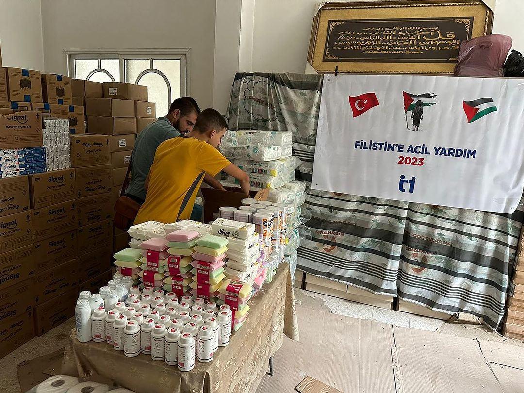 10 Aralık Dünya İnsan Hakları Günü’nde Yetim Vakfı duyurdu: 2000 yetim çocuk kayıp