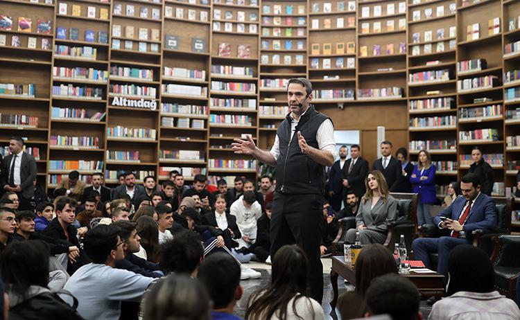 Bakan son durumu açıkladı: 'Bölgeden petrol akıyor'