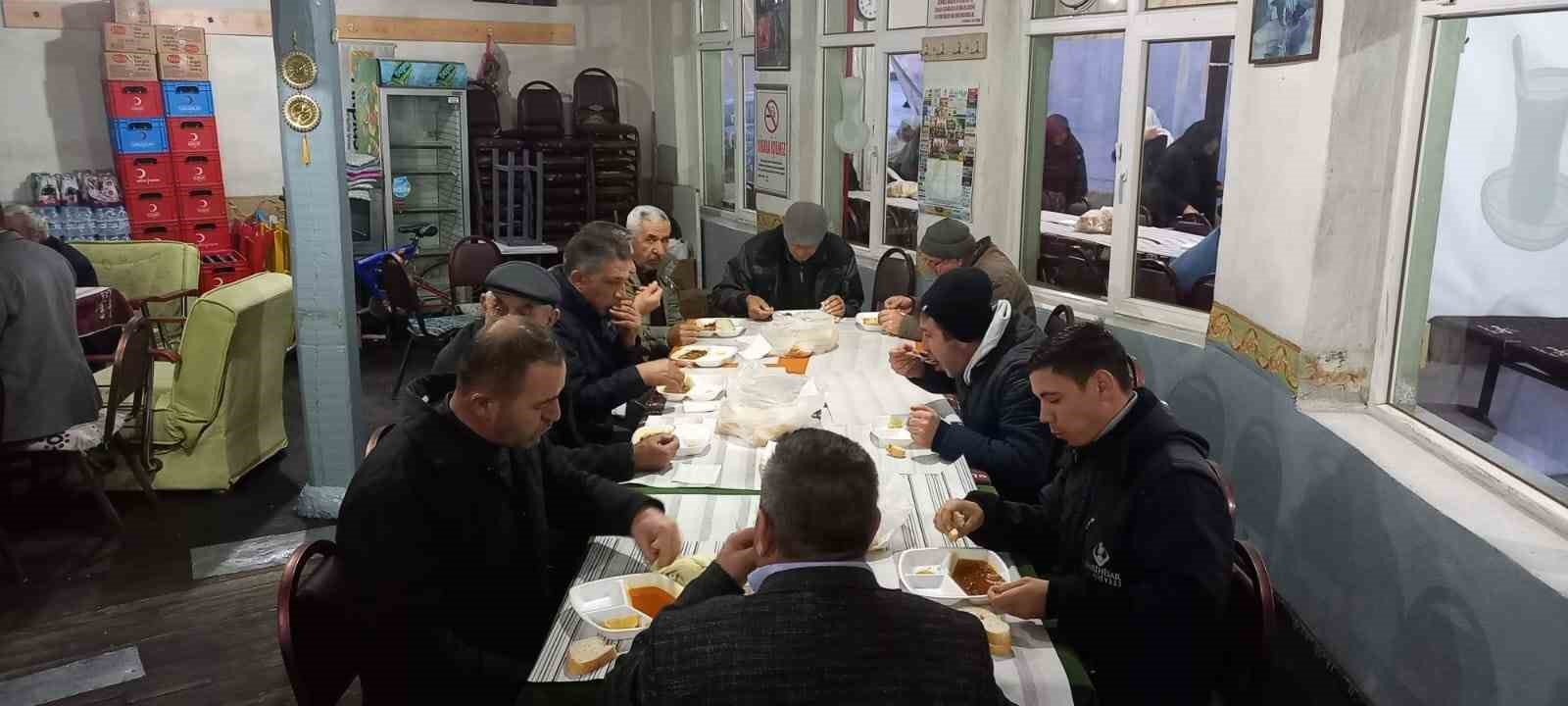 Sivrihisar cemaati sabah namazında buluştu