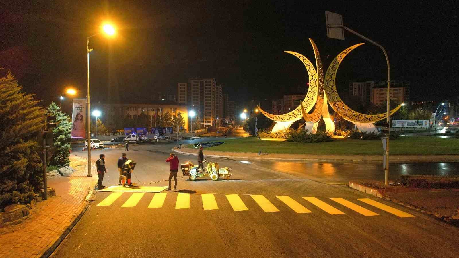 Niğde’de trafik akışı 12 saatlik çalışma ile rahatlatıldı