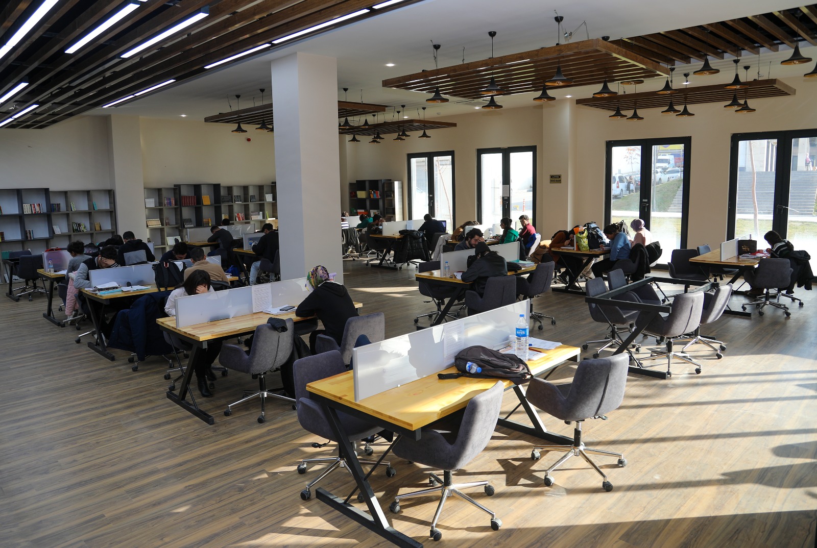 VAN’IN 22 AYRI NOKTASINDA ETÜT MERKEZİ AÇILDI