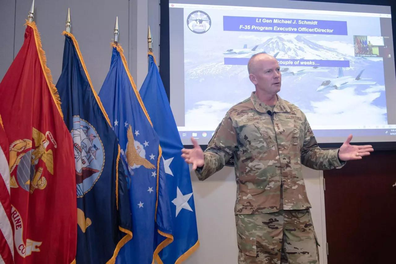 F-35 üretimi büyük darbe yedi