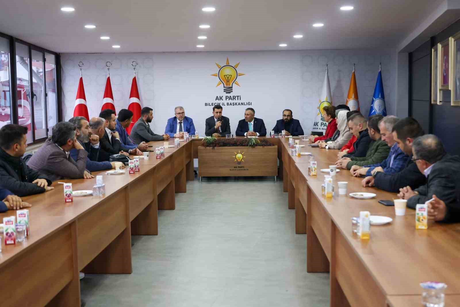 Vali Akgöl’dan AK Parti’ye ziyaret