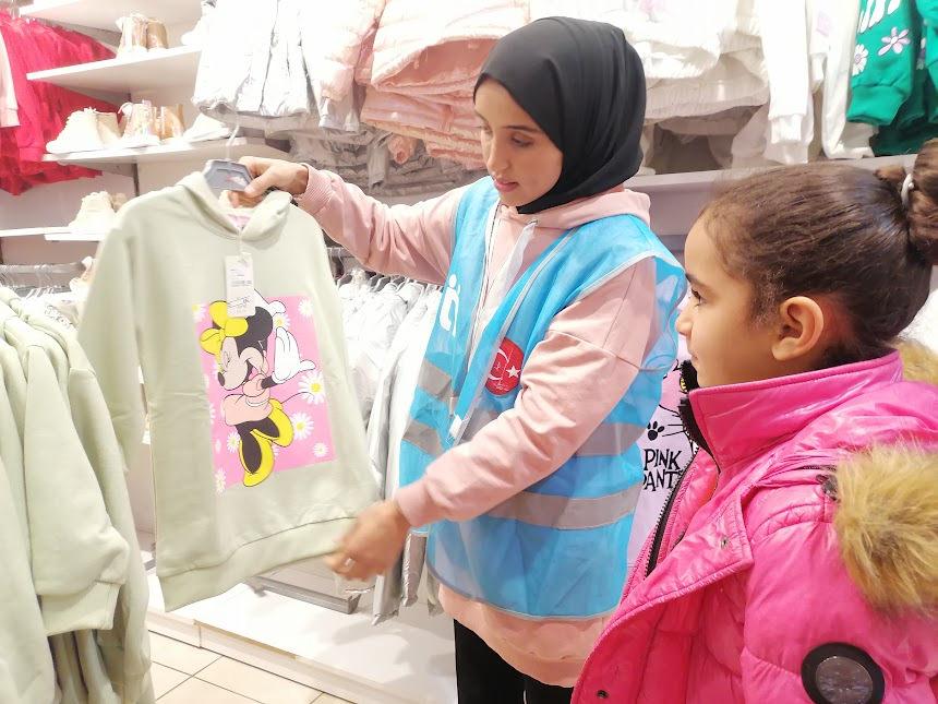 Yetim Vakfı'ndan yetim çocuklar için kış projesi: Sıcacık sevgiye soğuk işlemez