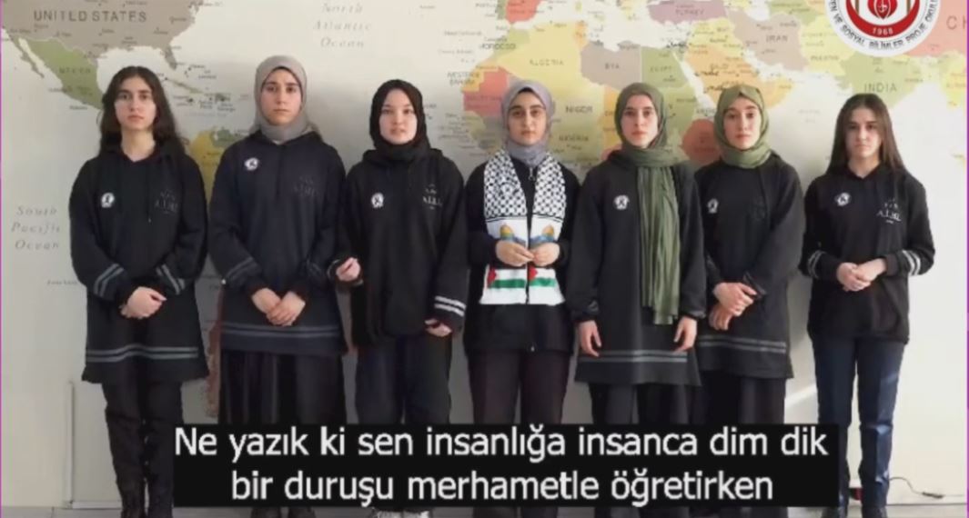 Vanlı öğrencilerden Gazze’ye Farsça destek