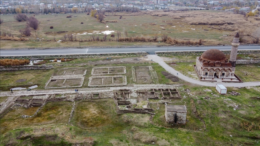 Eski Van Şehri ayağa kaldırılıyor 