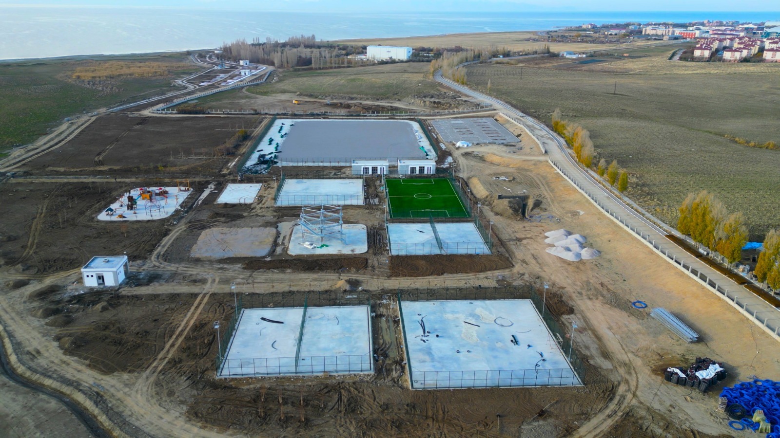 Tuşba Bardakçı Millet Bahçesi’nde çalışmalar sürüyor