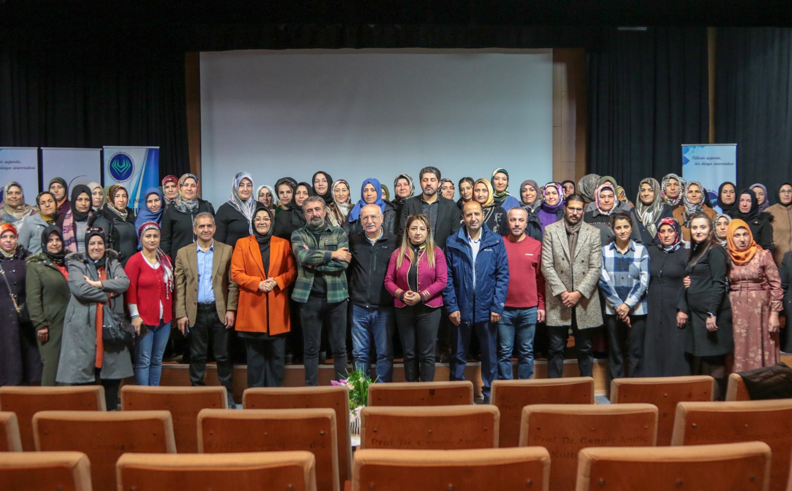 Van’da ‘Anne Üniversitesi’ projesi start aldı