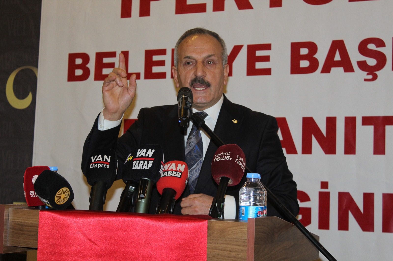 Saadet ve Gelecek Partisi Ortak Adayını Kamuoyuna Tanıttı