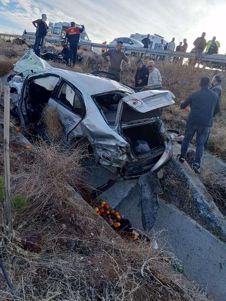 Kızının düğününden dönerken feci kazada hayatını kaybetti