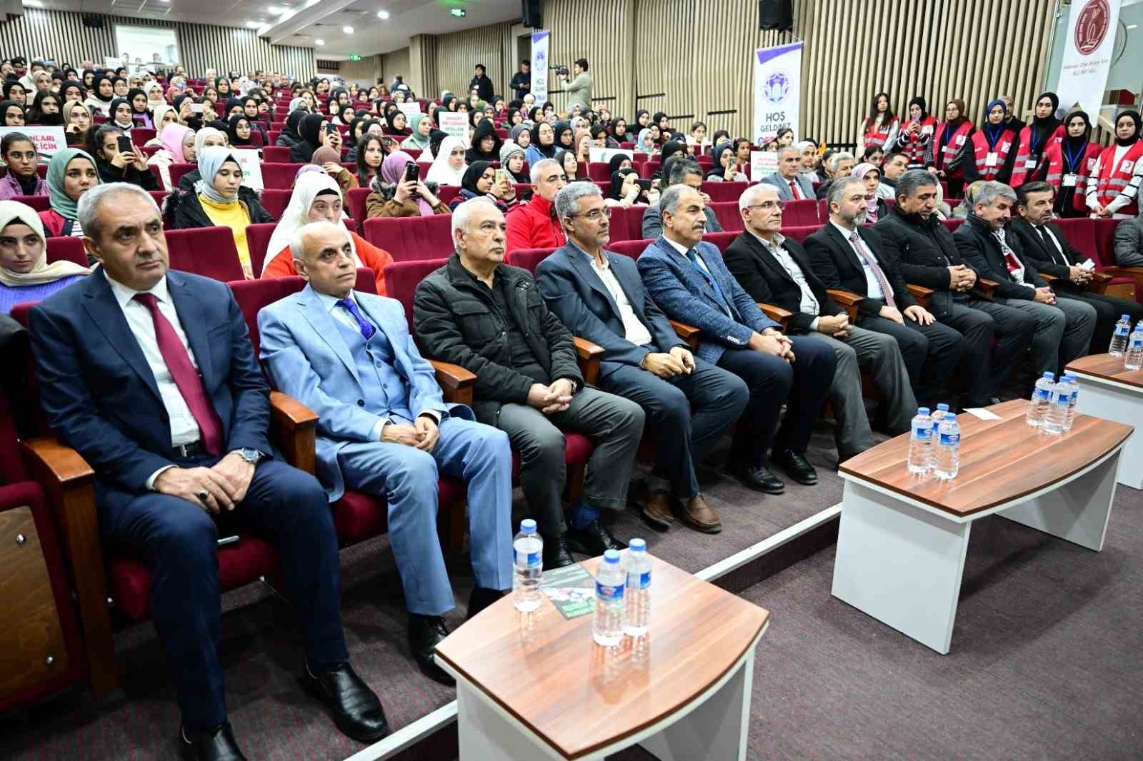 Battalgazi’de duygulandıran program