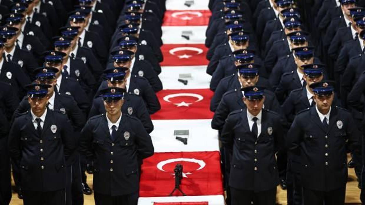 Adana’da eğitimini tamamlayan 750 polis adayı yemin etti
