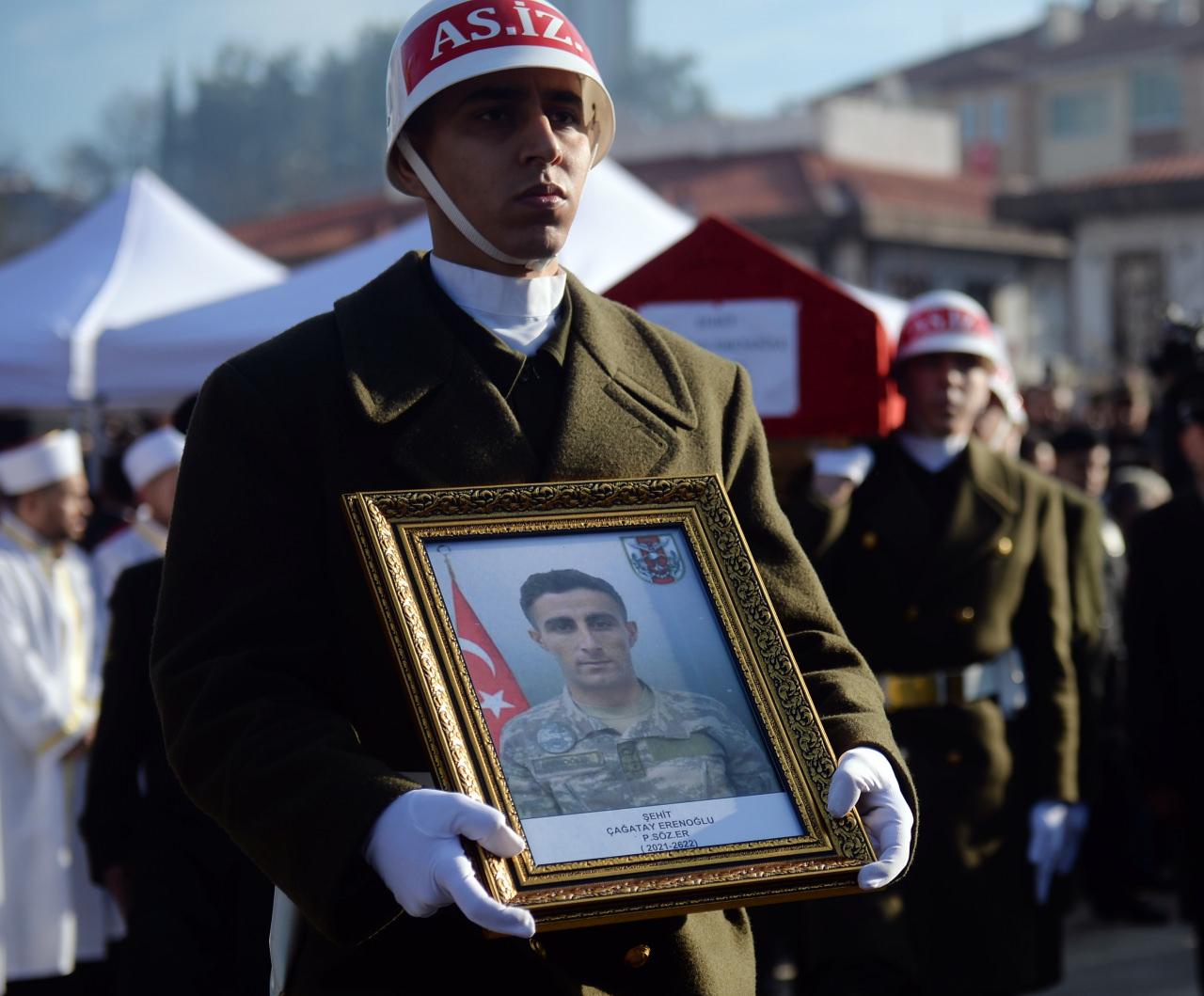 Piyade Sözleşmeli Er Çağatay Erenoğlu son yolculuğuna uğrulandı!
