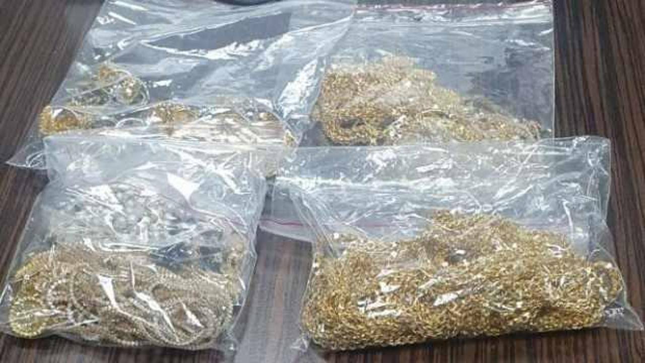 Bulgaristan’a geçen 2 TIR’da kilolarca altın ve gümüş bulundu