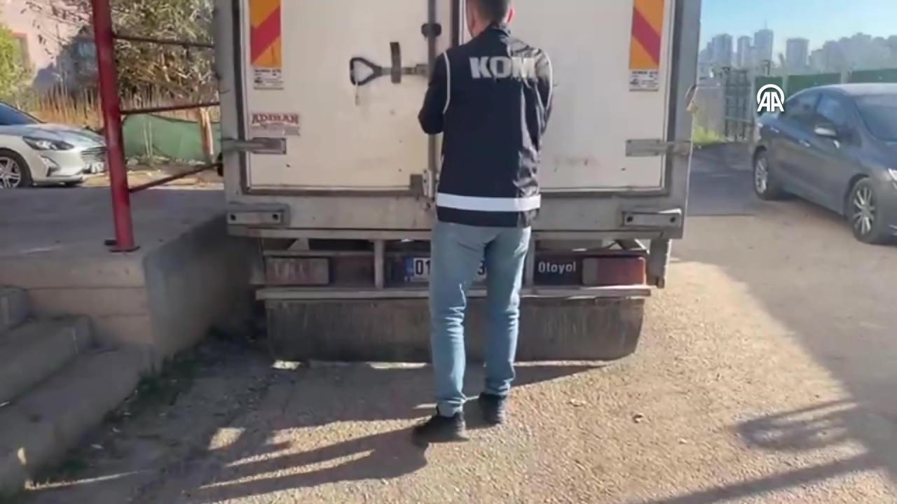 Adana'da 10 milyon 800 bin kaçak makaron ele geçirildi