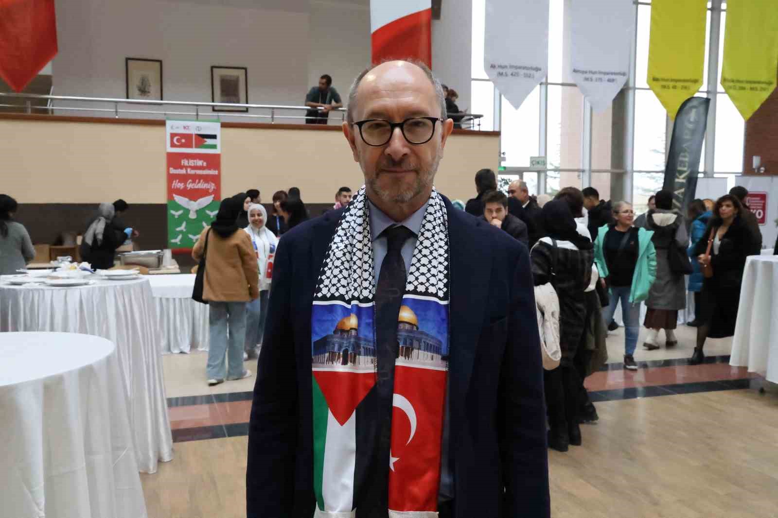 Anadolu Üniversitesinden Filistinli öğrencilere ve ailelerine destek