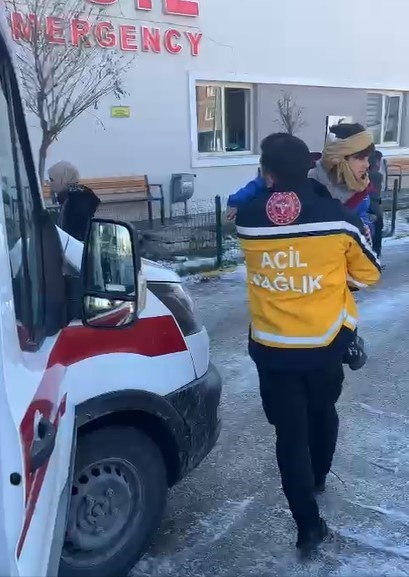 Muradiye’de hasta kurtarma operasyonu