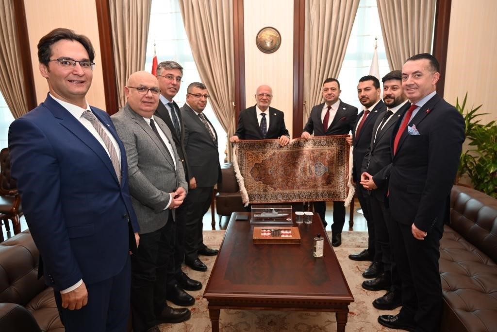 Kayseri OSB yönetimi, Mustafa Elitaş, İsmail Özdemir ve Kayseri milletvekillerini Ankara’da ziyaret etti