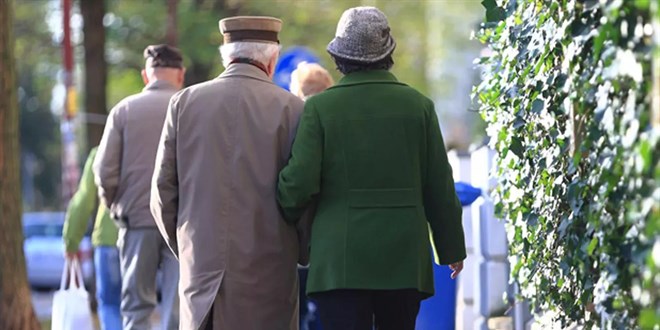 Emekliye sosyal destek! Ucuz tatil ve seyahat hakkı geliyor