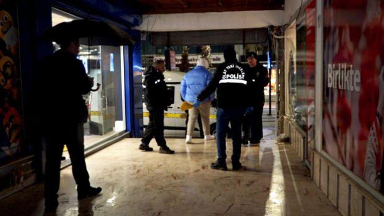 İçki içen şahıs kendisini uyaran baba ve oğluna dehşeti yaşattı