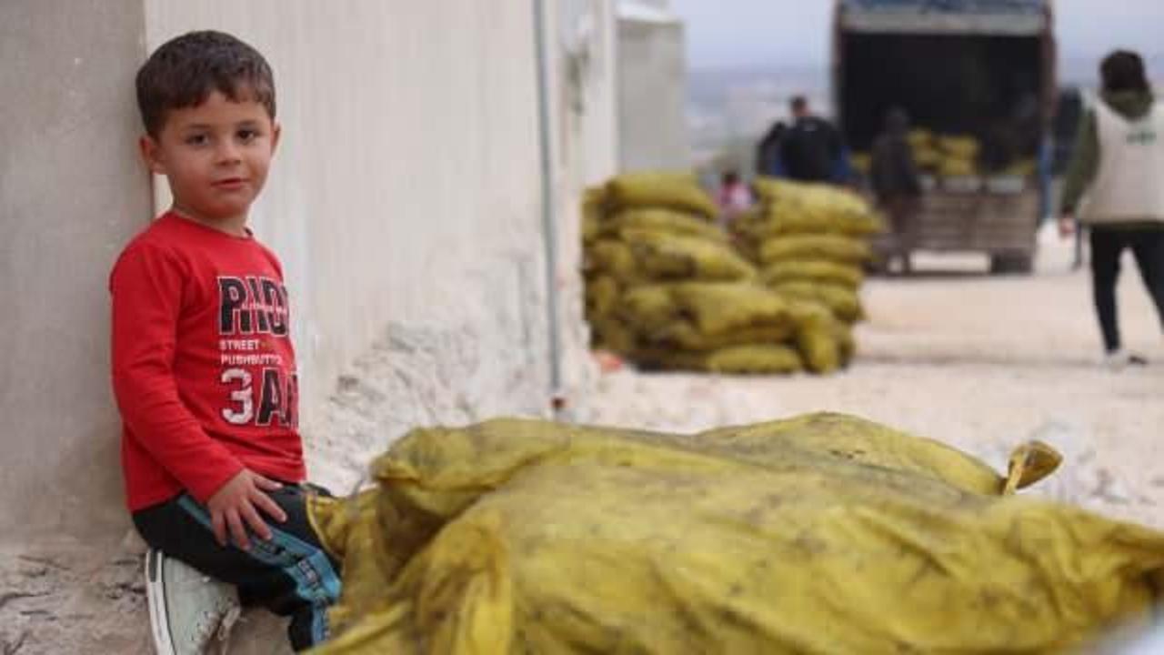 İHH, Suriye’de iç savaş mağduru ailelere kömür dağıttı