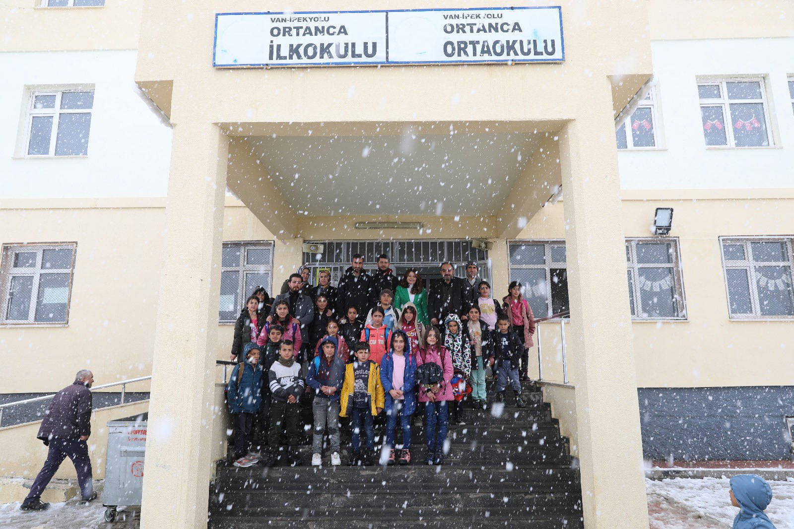 Van’ın İpekyolu Belediyesi gönülleri ısıttı