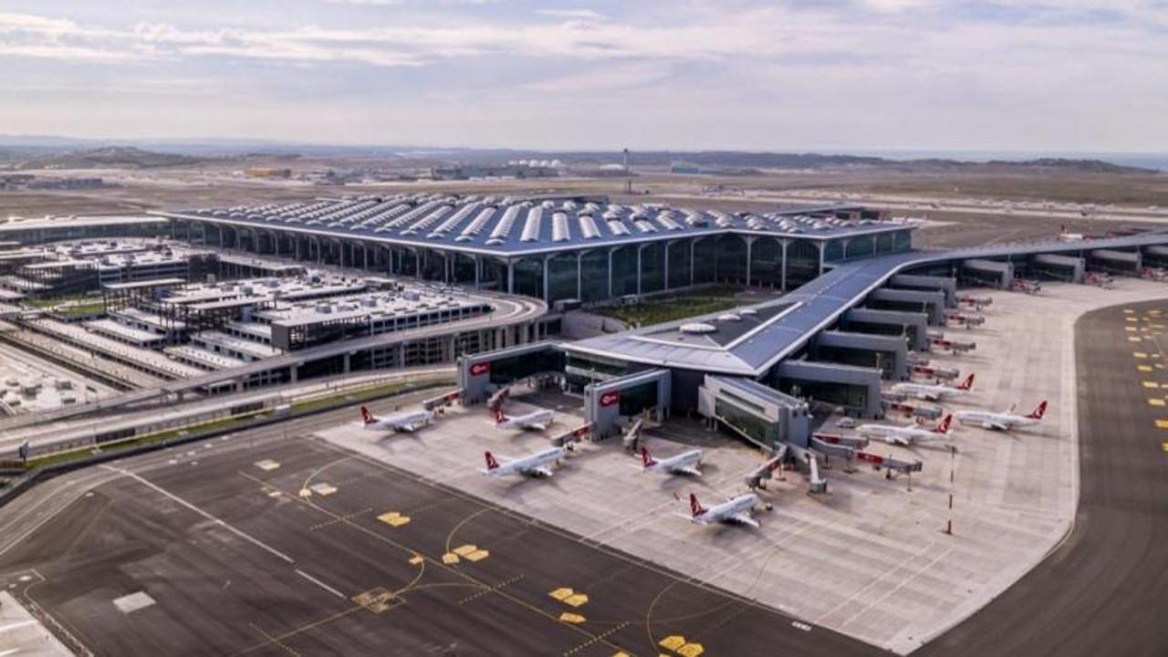 İstanbul havalimanlarını 104 milyon yolcu kullandı