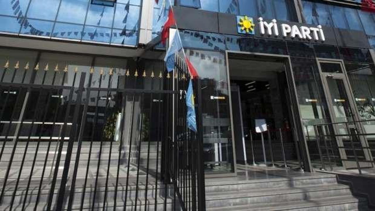 İYİ Parti’de ‘CHP ile ittifak’ toplantısı öncesi istifa depremi