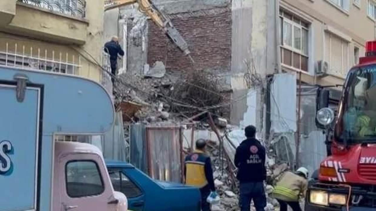 Kadıköy’de bina çöktü! Enkaz altında kalanlar var