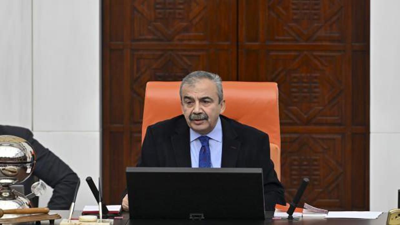 TBMM Başkanvekili Sırrı Süreyya Önder hastaneye kaldırıldı