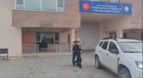 Van’da göçmen kaçakçılarına operasyon: 8 kişi tutuklandı