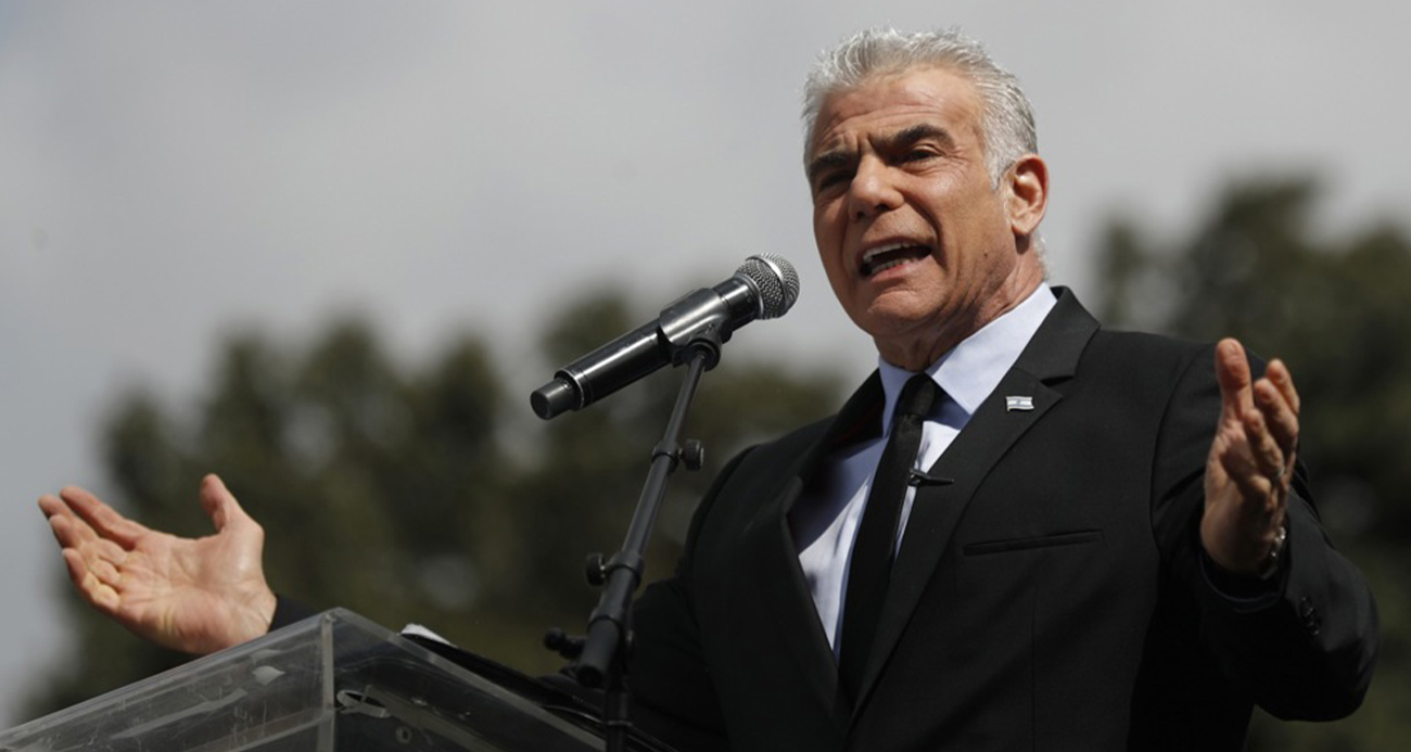 Lapid’den Netanyahu’ya: “Bu adam ülkenin başında kalmaya devam edemez, bu çok tehlikeli”
