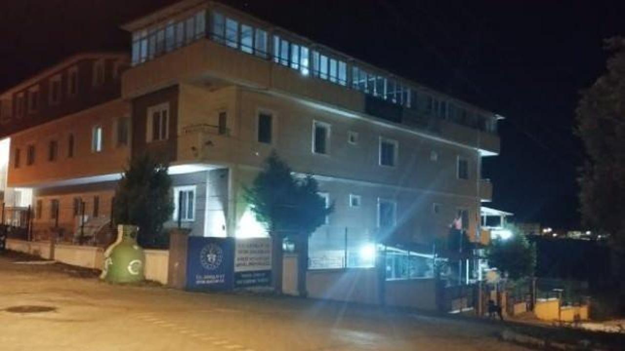 Yurtta kalan öğrenciler yemekten zehirlendiler!