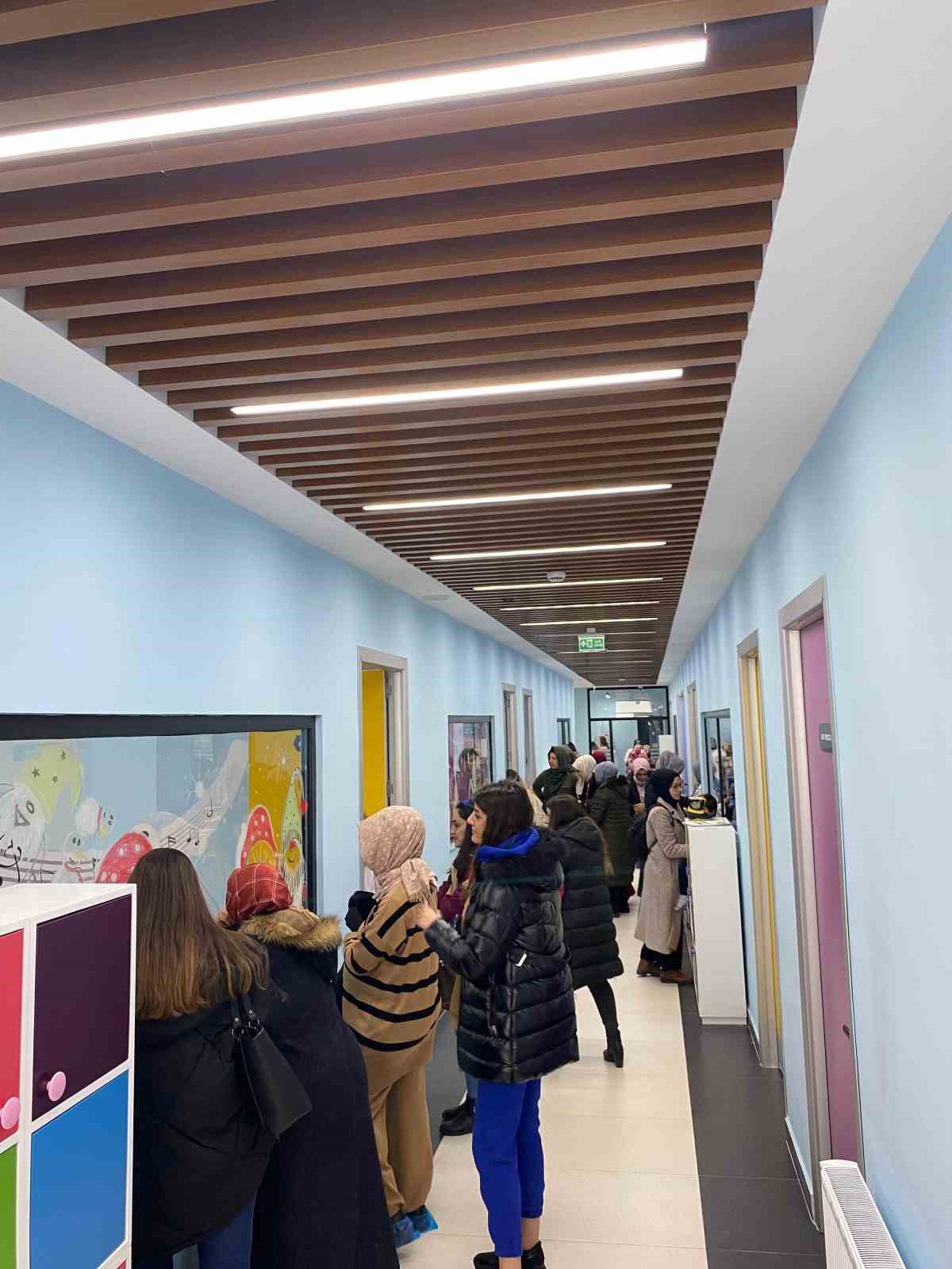 Büyükşehir’in ‘çocuklara özel’ kütüphanesinde yarıyıl tatil yoğunluğu