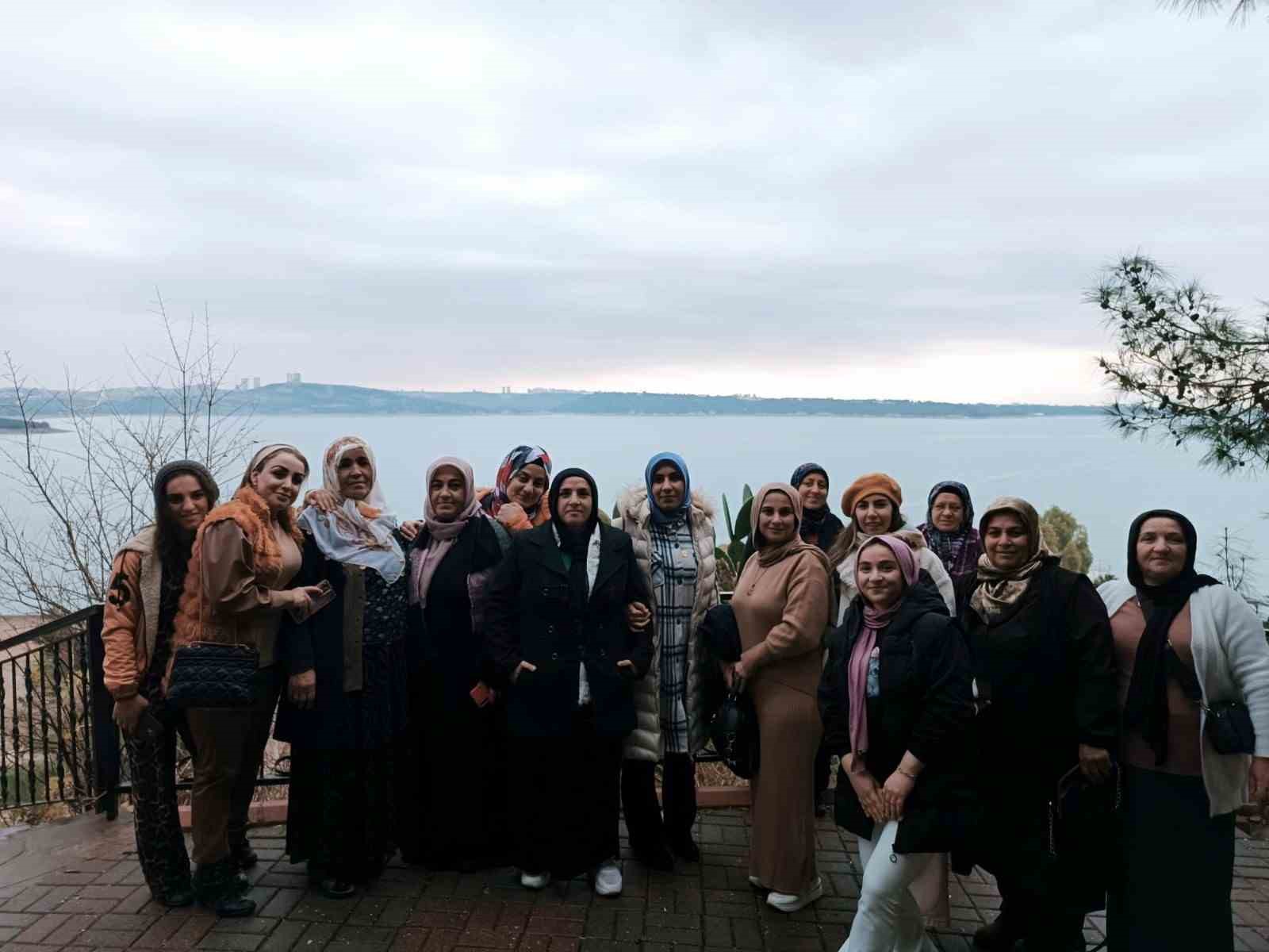 Akdenizli kadınlar Türkiye’yi geziyor