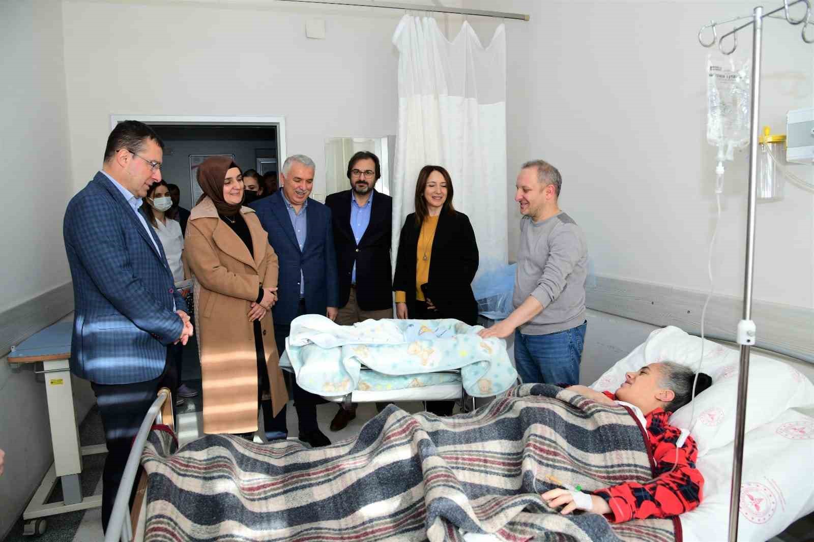 Trabzon’da 2024 yılının ilk bebekleri dünyaya geldi