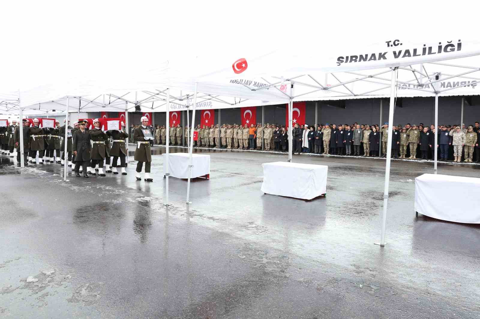 Pençe-Kilit şehitleri memleketlerine uğurlandı