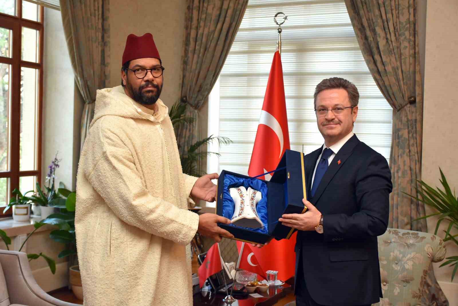 Fas İstanbul Başkonsolosu Mehdi Erramı, Vali Ünlü’yü ziyaret etti