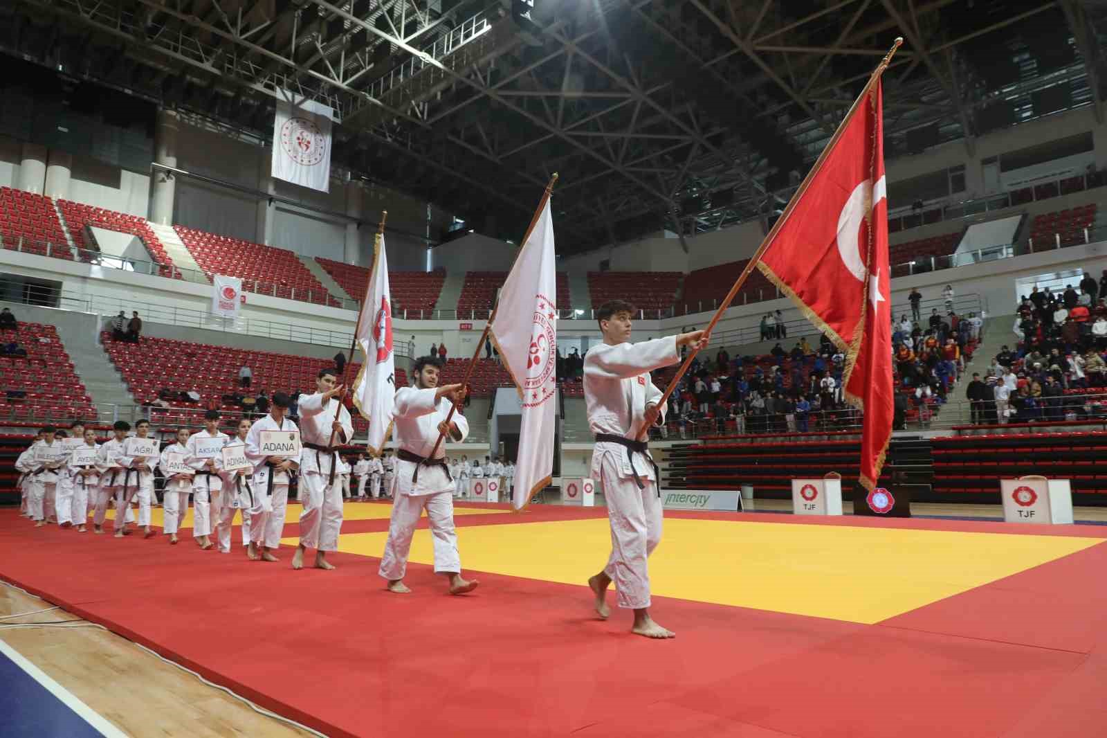 Ümitler Türkiye Judo Şampiyonası Konya’da başladı