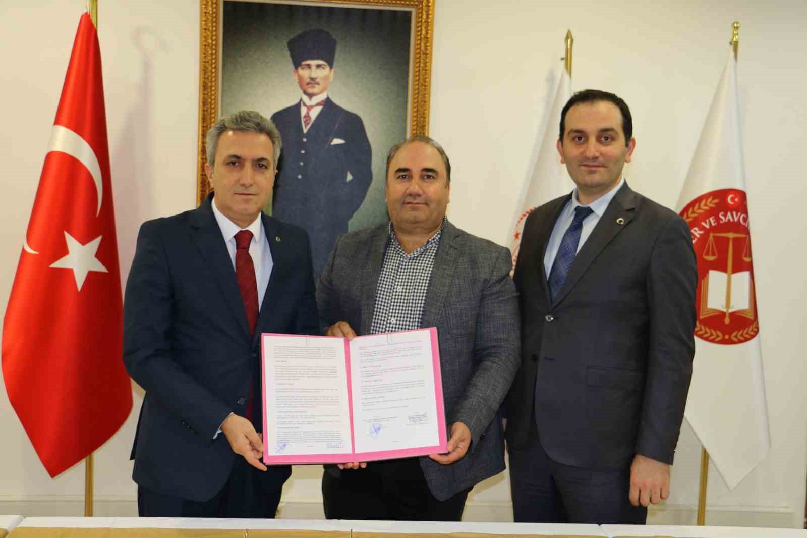 Döşemealtı’na adliye lojmanı