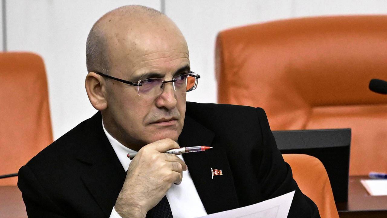 Ekonomi yönetiminden peş peşe enflasyon açıklaması