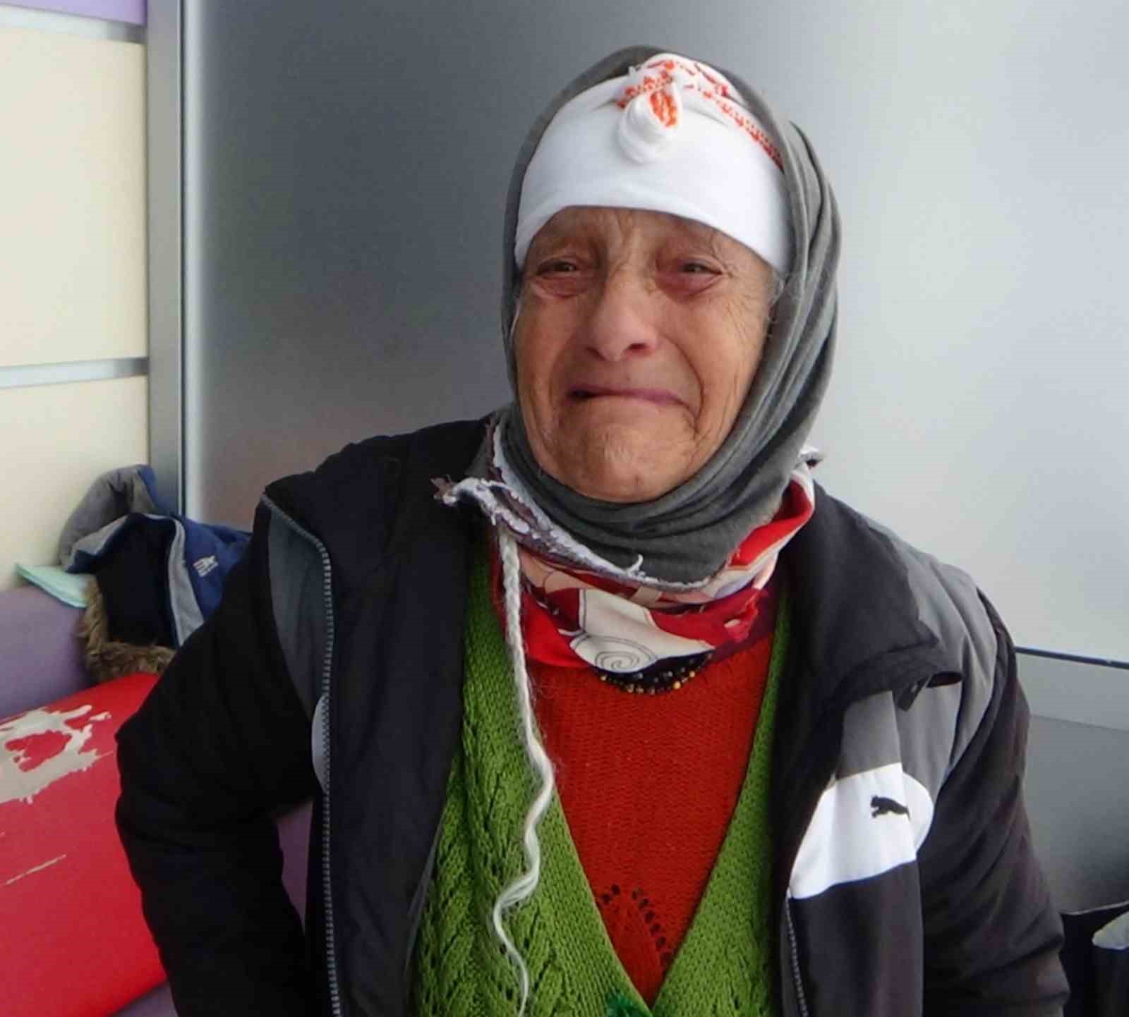 Çöp kamyonundan düşen işçinin ailesinden ihmal iddiası
