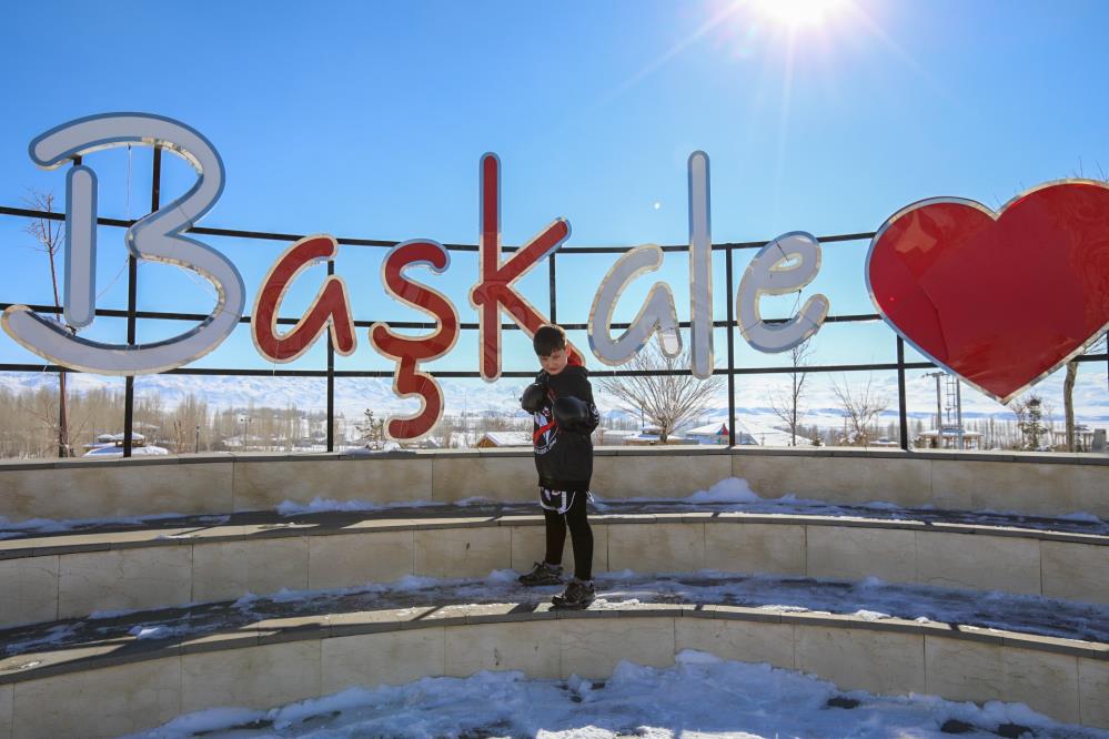 Minik  Muhammed gözünü şampiyonluğa dikti